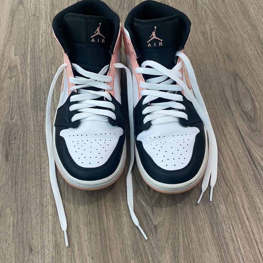 🔥Nike Air Jordan Men’s sneakers - Picture 3 of 6